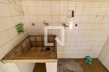 Casa à venda com 250m², 5 quartos e 2 vagasTerraço - Lavanderia