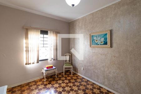 Casa à venda com 180m², 4 quartos e 2 vagas Casa à venda com 180m², 4 quartos e 2 vagasQuarto 01