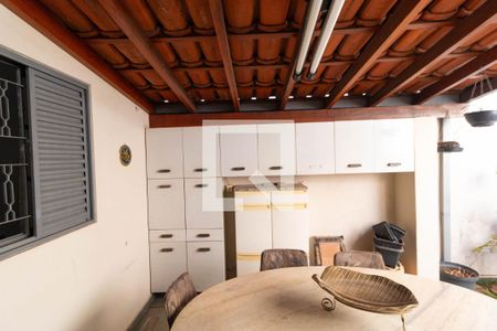 Casa à venda com 180m², 4 quartos e 2 vagas Casa à venda com 180m², 4 quartos e 2 vagasÁrea Externa