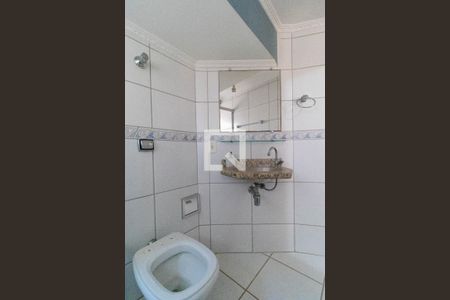 Casa à venda com 180m², 4 quartos e 2 vagas Casa à venda com 180m², 4 quartos e 2 vagasBanheiro da Suíte