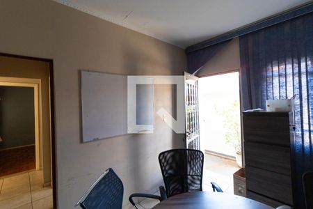 Casa à venda com 180m², 4 quartos e 2 vagas Casa à venda com 180m², 4 quartos e 2 vagasQuarto 03