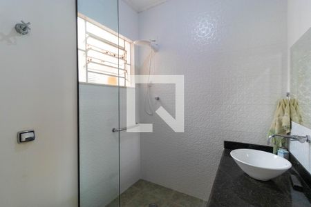 Casa à venda com 180m², 4 quartos e 2 vagas Casa à venda com 180m², 4 quartos e 2 vagasBanheiro 01