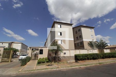 Apartamento para alugar com 52m², 2 quartos e 1 vagaFachada e portaria