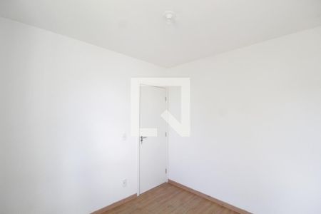 Quarto 2 de apartamento para alugar com 2 quartos, 100m² em Jardim Holanda, Uberlândia