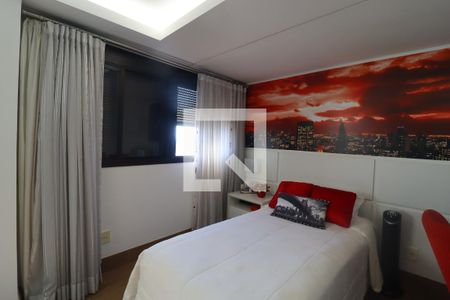 Apartamento à venda com 288m², 3 quartos e 3 vagas Apartamento à venda com 288m², 3 quartos e 3 vagasSuíte 3