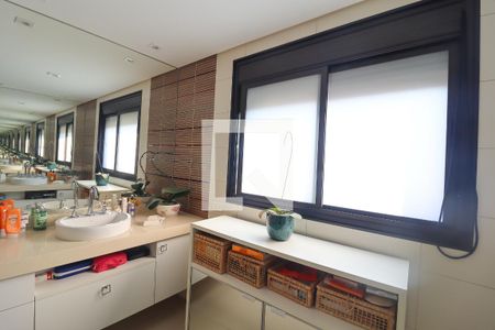 Apartamento à venda com 288m², 3 quartos e 3 vagas Apartamento à venda com 288m², 3 quartos e 3 vagasSuíte