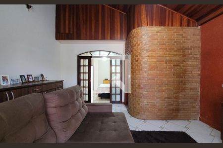 Casa à venda com 300m², 3 quartos e 2 vagasSala 2