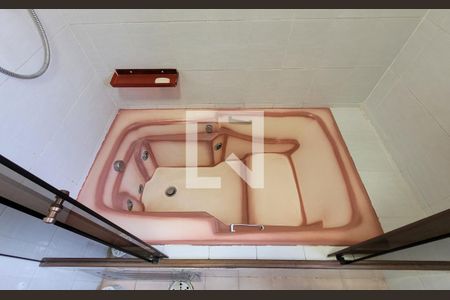 Casa à venda com 300m², 3 quartos e 2 vagasBanheiro