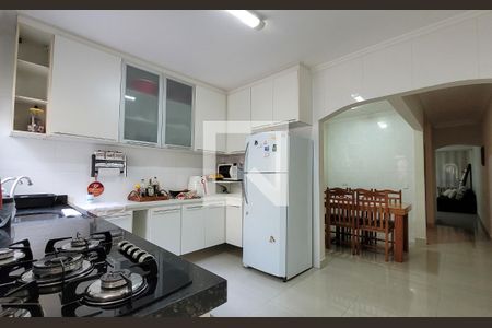 Casa à venda com 300m², 3 quartos e 2 vagasCozinha