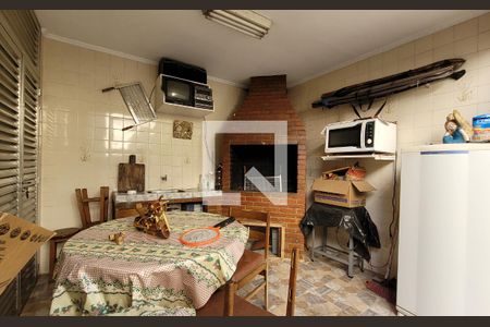 Casa à venda com 300m², 3 quartos e 2 vagasQuintal