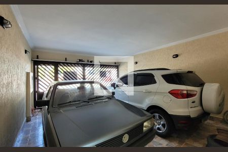 Casa à venda com 300m², 3 quartos e 2 vagasGaragem