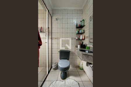 Casa à venda com 300m², 3 quartos e 2 vagasBanheiro da suíte 2