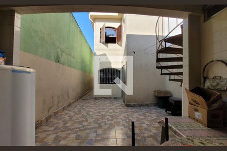 Casa à venda com 300m², 3 quartos e 2 vagasQuintal