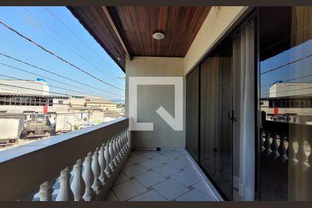 Casa à venda com 300m², 3 quartos e 2 vagasVaranda