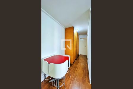 Corredor dos Dormitórios de apartamento para alugar com 2 quartos, 45m² em Jardim Presidente Dutra, Guarulhos
