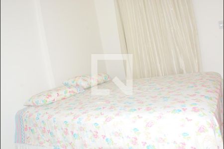 Quarto com banheiro de kitnet/studio para alugar com 1 quarto, 48m² em Pernambués, Salvador