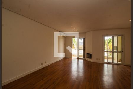 Casa de condomínio à venda com 243m², 4 quartos e 2 vagasSala