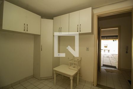 Casa de condomínio à venda com 243m², 4 quartos e 2 vagasÁrea de Serviço