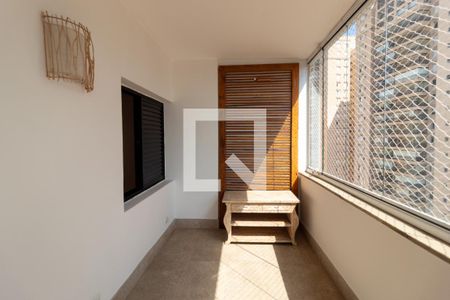 Varanda estendida de apartamento à venda com 3 quartos, 200m² em Brooklin Paulista, São Paulo