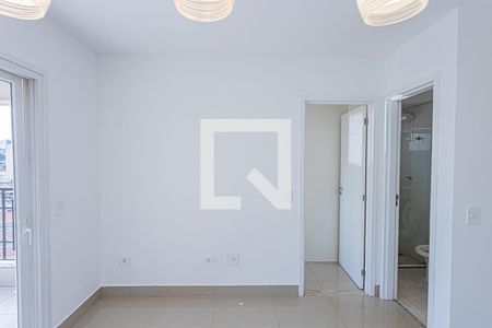 Sala e cozinha de apartamento para alugar com 1 quarto, 43m² em Vila Diva, São Paulo
