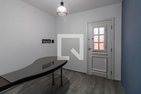 Casa à venda com 600m², 4 quartos e 4 vagas Casa à venda com 600m², 4 quartos e 4 vagasCopa