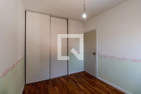 Casa à venda com 600m², 4 quartos e 4 vagas Casa à venda com 600m², 4 quartos e 4 vagasQuarto 2