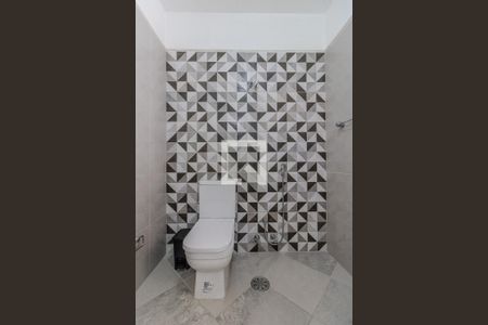 Casa à venda com 600m², 4 quartos e 4 vagas Casa à venda com 600m², 4 quartos e 4 vagasBanheiro da Suíte 2