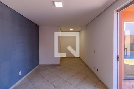 Casa à venda com 600m², 4 quartos e 4 vagas Casa à venda com 600m², 4 quartos e 4 vagasQuarto de Serviço