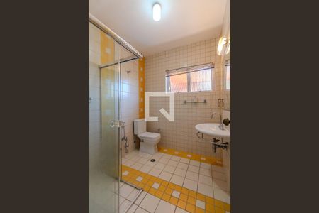 Casa à venda com 600m², 4 quartos e 4 vagas Casa à venda com 600m², 4 quartos e 4 vagasBanheiro Social