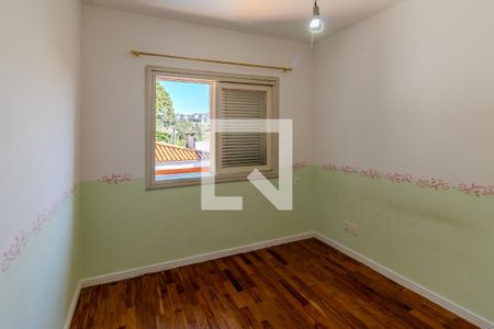 Casa à venda com 600m², 4 quartos e 4 vagas Casa à venda com 600m², 4 quartos e 4 vagasQuarto 2