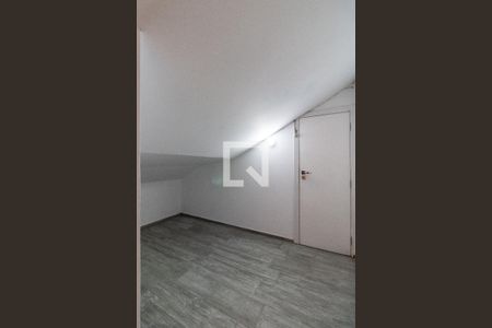 Casa à venda com 600m², 4 quartos e 4 vagas Casa à venda com 600m², 4 quartos e 4 vagasGaragem
