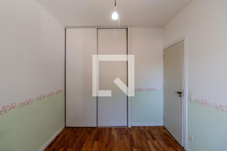 Casa à venda com 600m², 4 quartos e 4 vagas Casa à venda com 600m², 4 quartos e 4 vagasQuarto 2