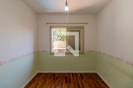 Casa à venda com 600m², 4 quartos e 4 vagas Casa à venda com 600m², 4 quartos e 4 vagasQuarto 2