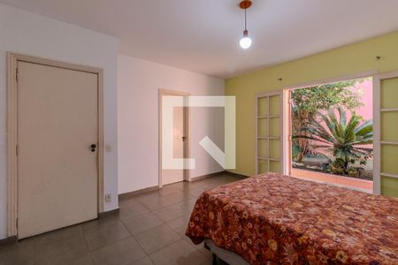 Casa à venda com 600m², 4 quartos e 4 vagas Casa à venda com 600m², 4 quartos e 4 vagasSuíte 1