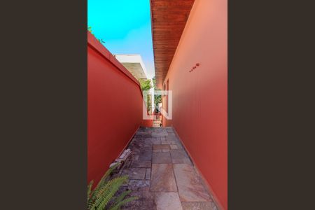 Casa à venda com 600m², 4 quartos e 4 vagas Casa à venda com 600m², 4 quartos e 4 vagasÁrea Externa