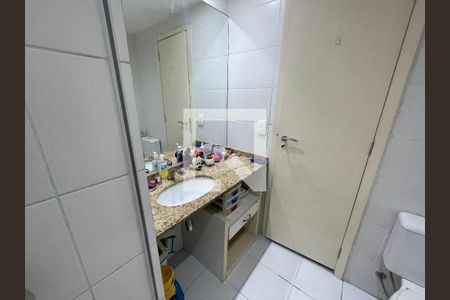 Apartamento à venda com 92m², 2 quartos e 1 vaga Apartamento à venda com 92m², 2 quartos e 1 vagaBanheiro 2