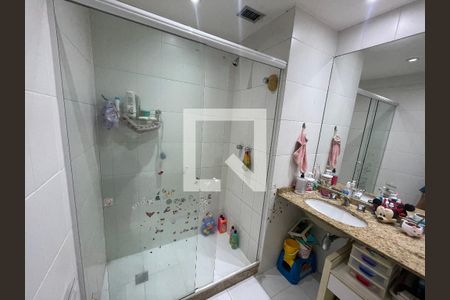 Apartamento à venda com 92m², 2 quartos e 1 vaga Apartamento à venda com 92m², 2 quartos e 1 vagaBanheiro 2