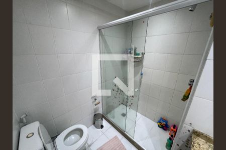 Apartamento à venda com 92m², 2 quartos e 1 vaga Apartamento à venda com 92m², 2 quartos e 1 vagaBanheiro 2