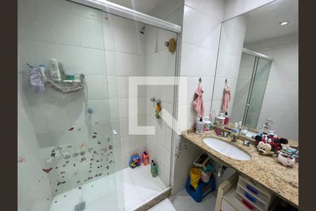 Apartamento à venda com 92m², 2 quartos e 1 vaga Apartamento à venda com 92m², 2 quartos e 1 vagaBanheiro 2