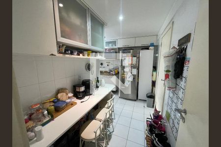 Apartamento à venda com 92m², 2 quartos e 1 vaga Apartamento à venda com 92m², 2 quartos e 1 vagaCozinha