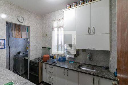 Cozinha  de apartamento à venda com 2 quartos, 60m² em Sagrada Família, Belo Horizonte