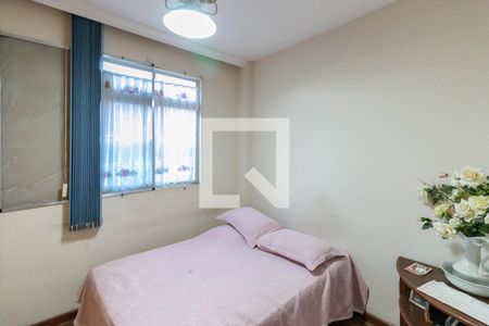 Quarto de apartamento para alugar com 2 quartos, 60m² em Sagrada Família, Belo Horizonte