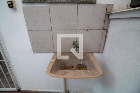 Casa à venda com 140m², 2 quartos e 1 vaga Casa à venda com 140m², 2 quartos e 1 vagaÁrea externa