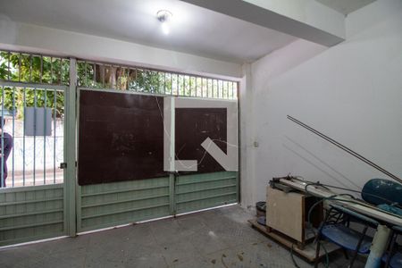 Casa à venda com 140m², 2 quartos e 1 vaga Casa à venda com 140m², 2 quartos e 1 vagaÁrea externa