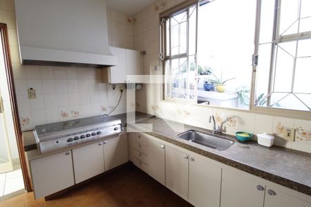 Casa para alugar com 216m², 3 quartos e 4 vagasCozinha