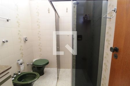 Casa para alugar com 216m², 3 quartos e 4 vagasBanheiro Social