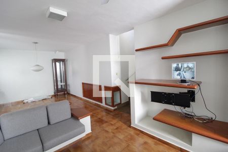 Sala de TV de casa para alugar com 3 quartos, 216m² em Vigilato Pereira, Uberlândia