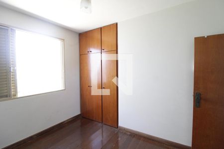 Quarto 1 de casa para alugar com 3 quartos, 216m² em Vigilato Pereira, Uberlândia