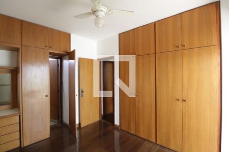 Casa para alugar com 216m², 3 quartos e 4 vagasSuíte 1