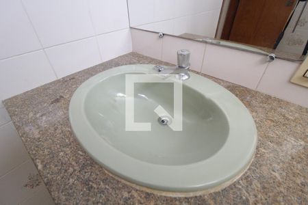 Casa para alugar com 216m², 3 quartos e 4 vagasBanheiro da Suíte 1